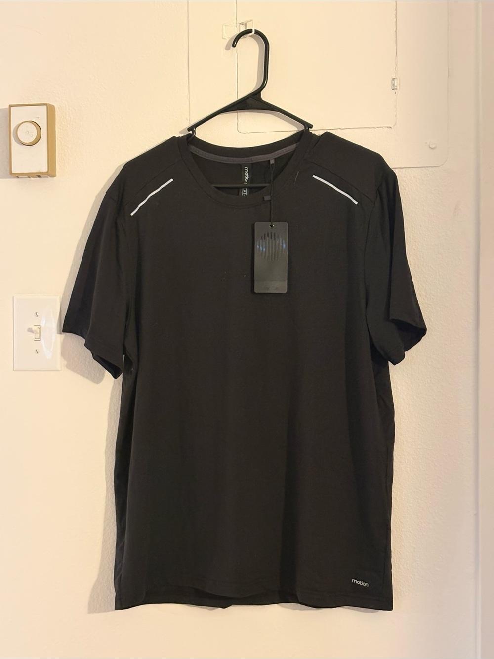 Men's Black Active Crew Short Sleeve Shirt - Motion